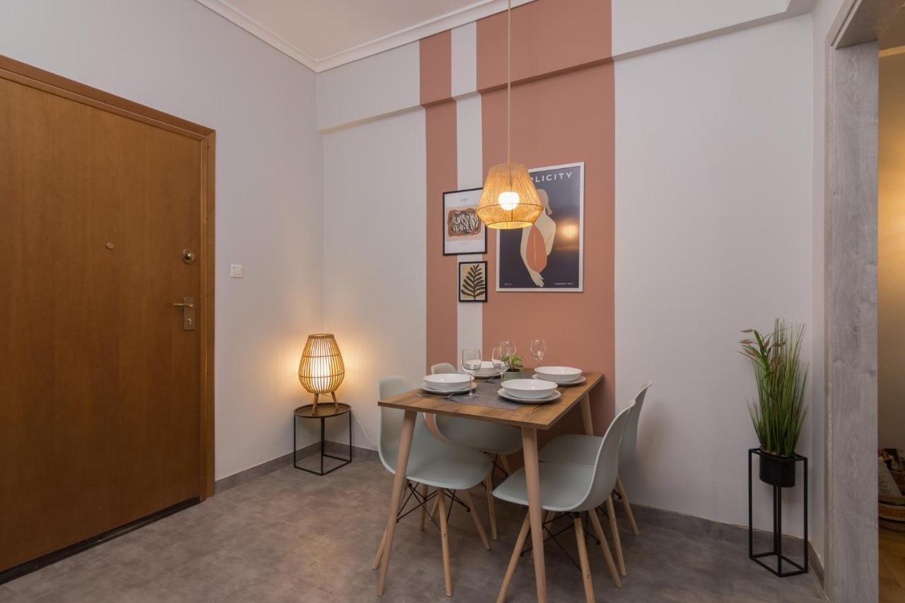 Spacious 2 Bedroom Apartment In Koukaki Athena Bagian luar foto
