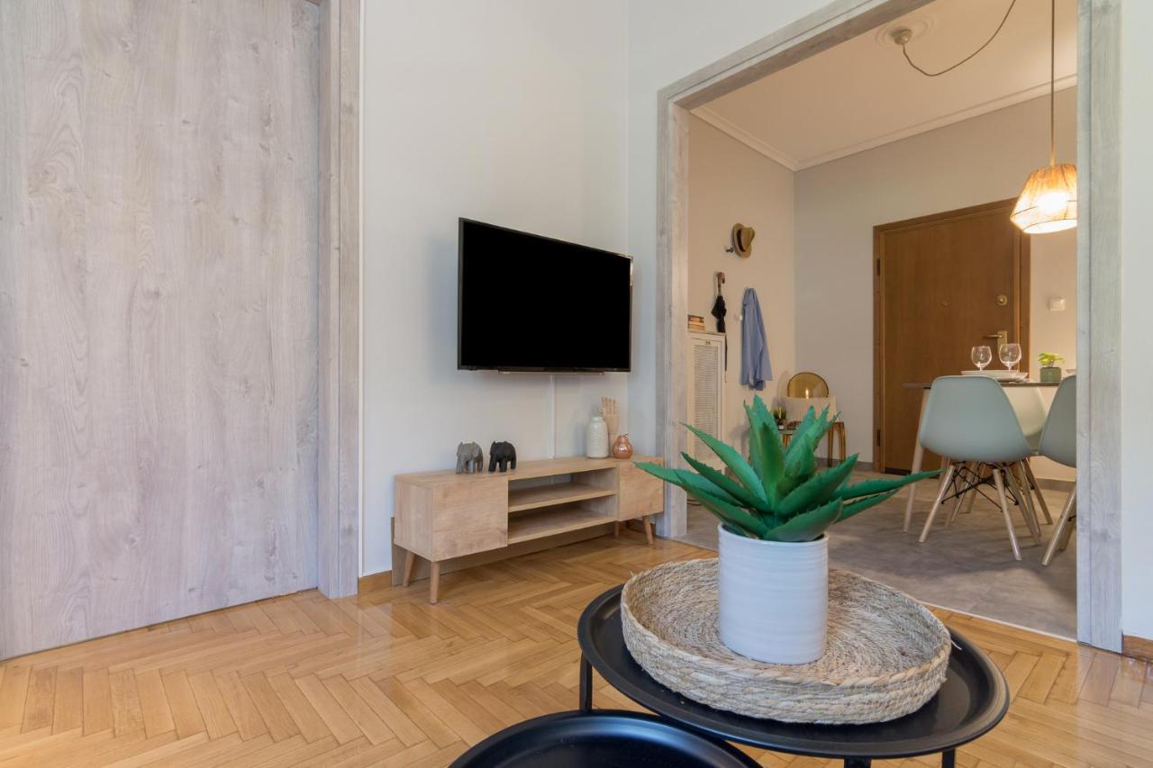 Spacious 2 Bedroom Apartment In Koukaki Athena Bagian luar foto