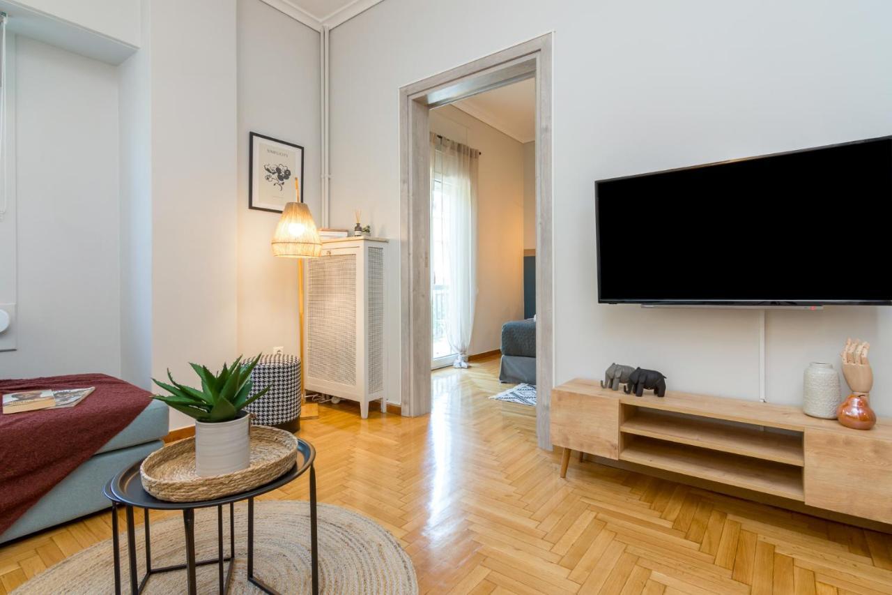 Spacious 2 Bedroom Apartment In Koukaki Athena Bagian luar foto